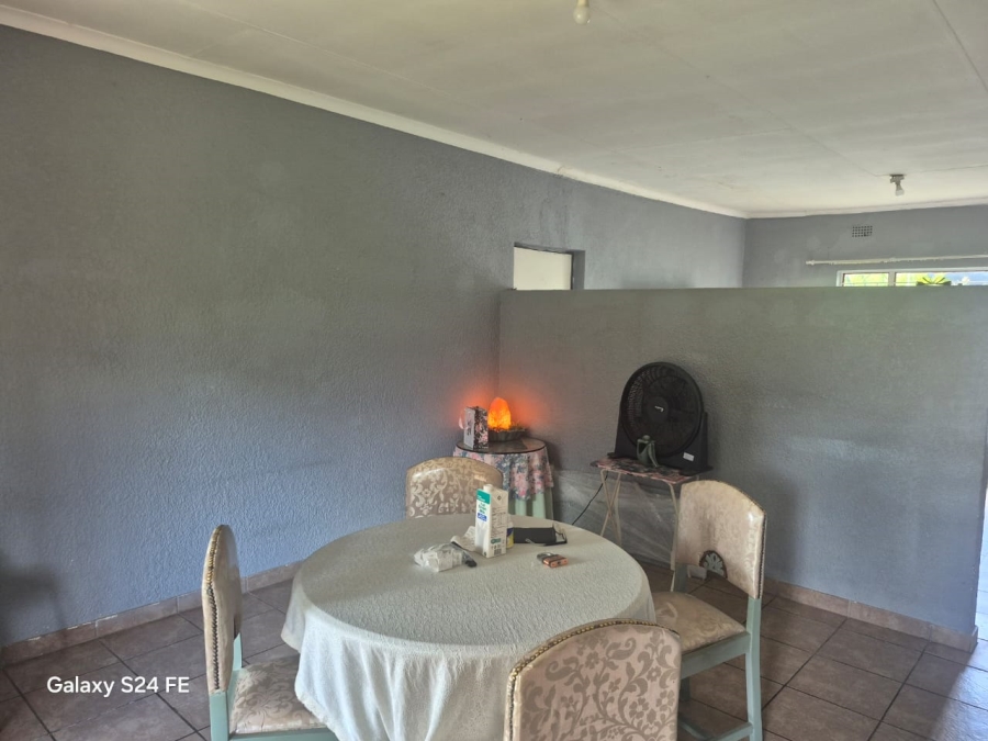 6 Bedroom Property for Sale in Rustenburg North North West